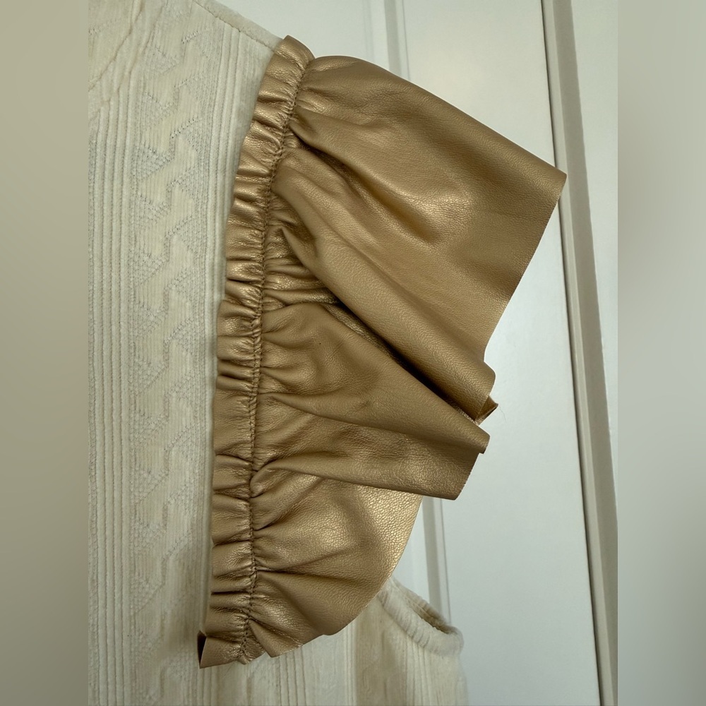 Voy Dress - Medium - Picture 2 of 6